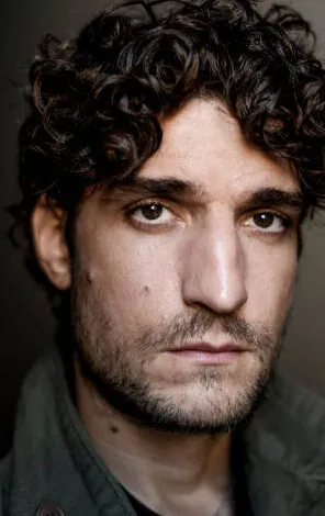 Фотография актёра Луи Гаррель