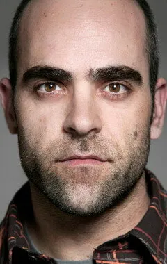 Фотография актёра Луис Тосар