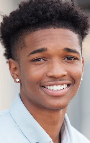 Фотография актёра Айзейя Р. Хилл