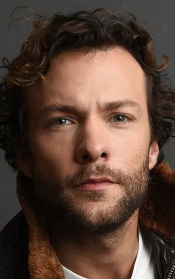 Фотография актёра Кайл Шмид