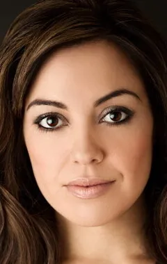 Фотография актёра Элисон Арая