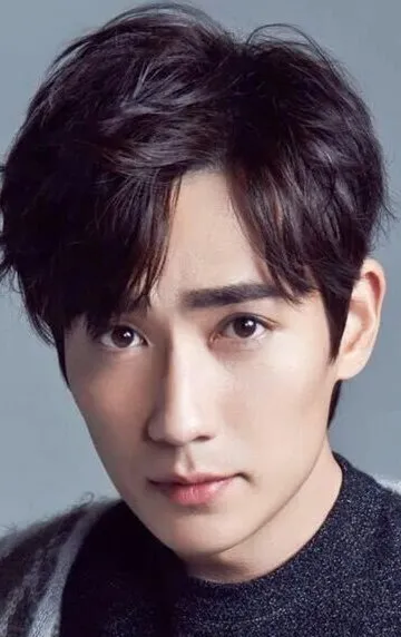 Фотография актёра Чжу Илун