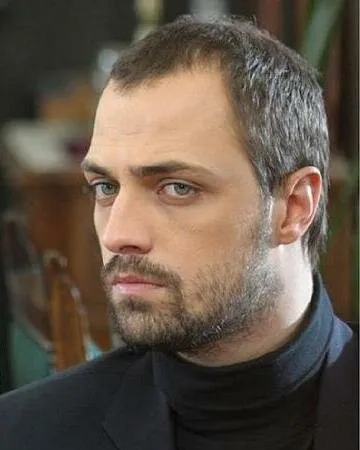 Фотография актёра Эртан Сабан