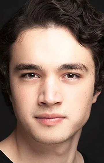 Фотография актёра Бурак Дакак