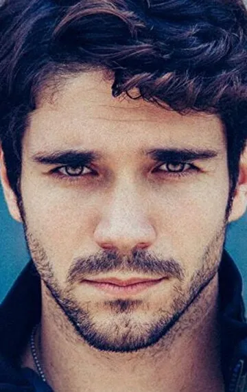 Фотография актёра Мико Оливье