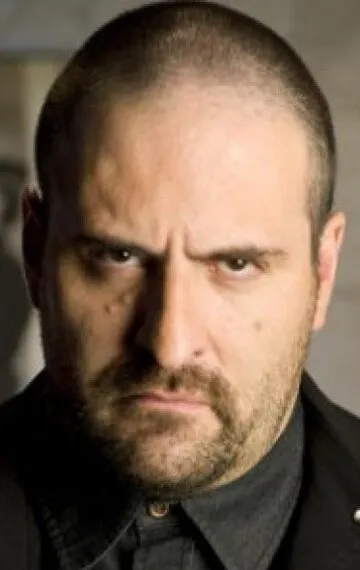 Фотография актёра Алехандро Кальва