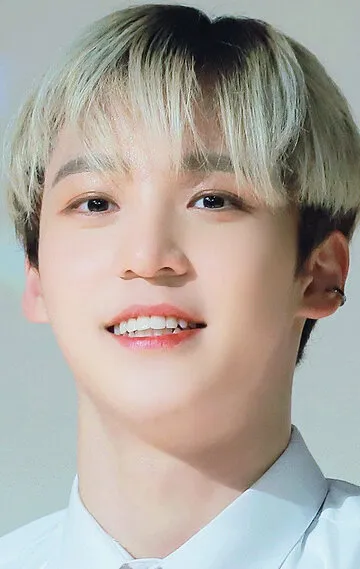 Фотография актёра Чон Юн-хо