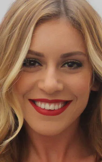 Фотография актёра Синем Кобал