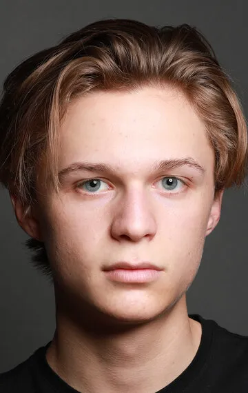 Фотография актёра Паркер Куинэн