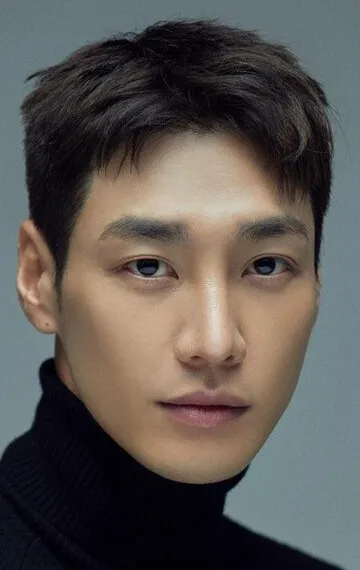 Фотография актёра Ким Ён-гван