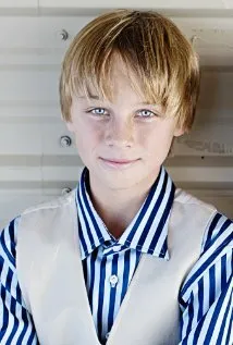 Фотография актёра Коул Конис