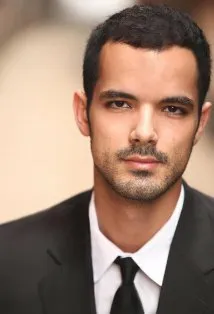 Фотография актёра Джунс Б. Захди