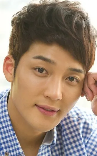 Фотография актёра Ким Джин-у