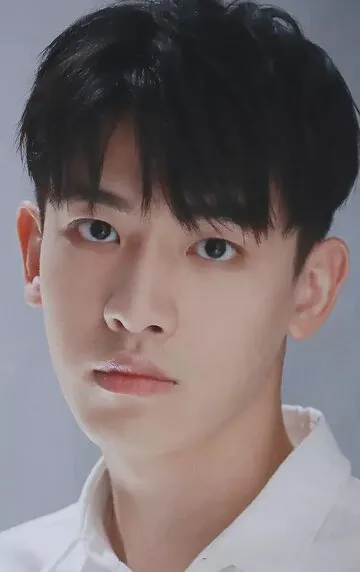 Фотография актёра Синь Юньлай