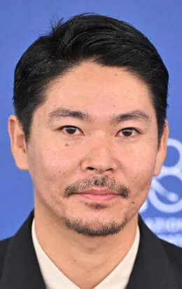 Фотография актёра Хитоси Омика