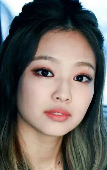 Фотография актёра Дженни