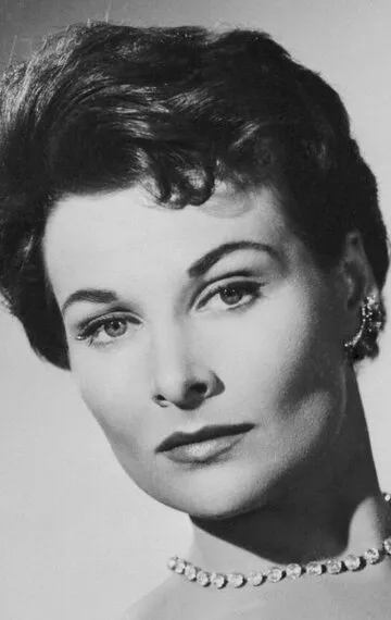 Фотография актёра Эдриенн Корри