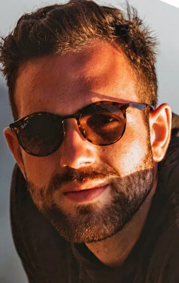 Фотография актёра Джеймс Ллойд Маккинни