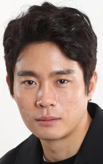 Фотография актёра Ким Дон-ён