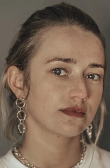 Фотография актёра Кристин Куят Торп