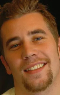 Фотография актёра Йен Вирго