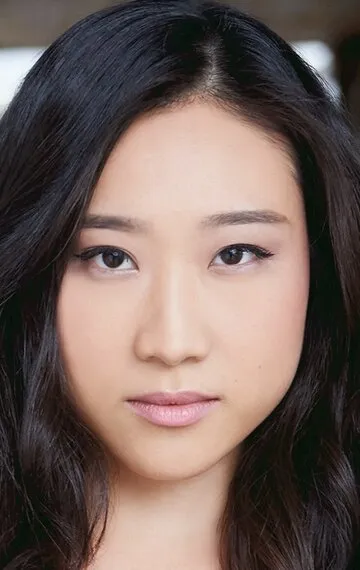 Фотография актёра Тина Юнг