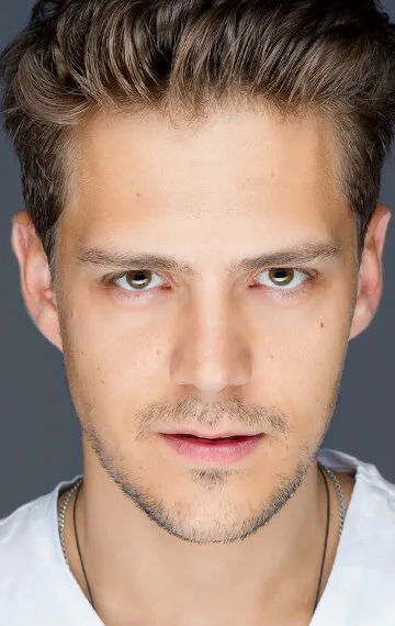 Фотография актёра Милош Бикович