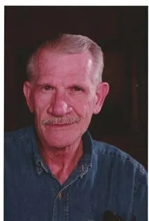 Фотография актёра Джозеф Бацел