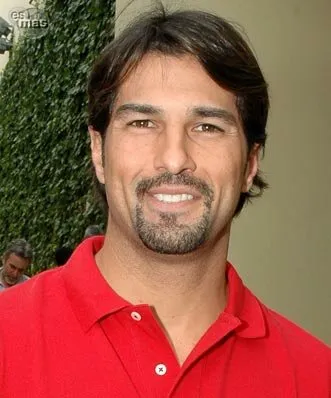 Фотография актёра Артуро Кармона