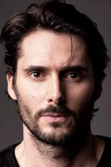 Фотография актёра Серхио Мур