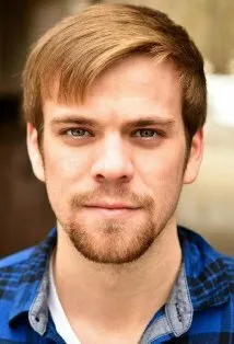Фотография актёра Кэйси Джеймс Хансбергер