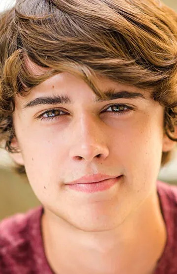 Фотография актёра Логан Аллен