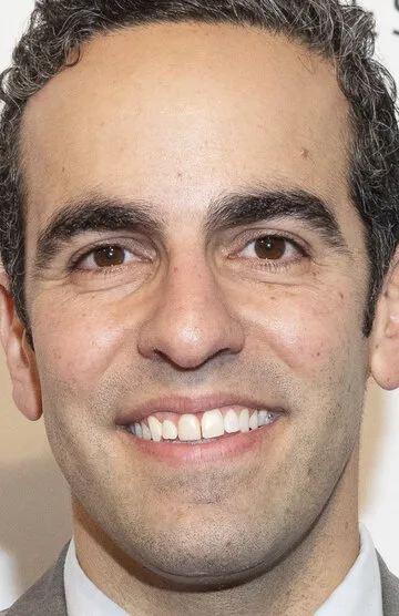 Фотография актёра Дэн Адут