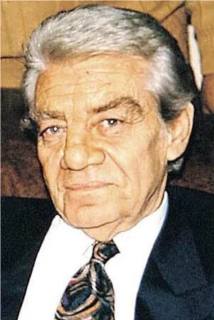 Фотография актёра Экрем Бора