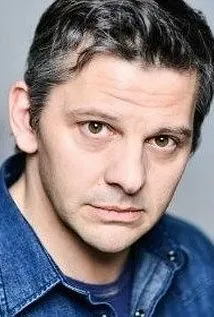 Фотография актёра Ивон Мартин