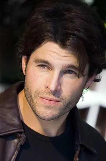 Фотография актёра Том Арчдекон