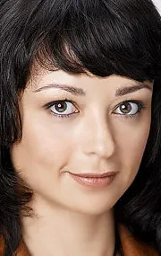 Фотография актёра Сара Стрэйндж