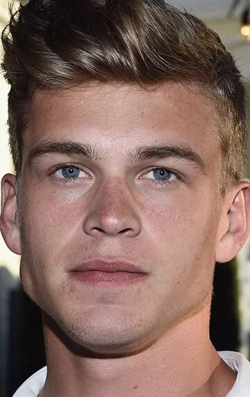 Фотография актёра Митчелл Слаггерт