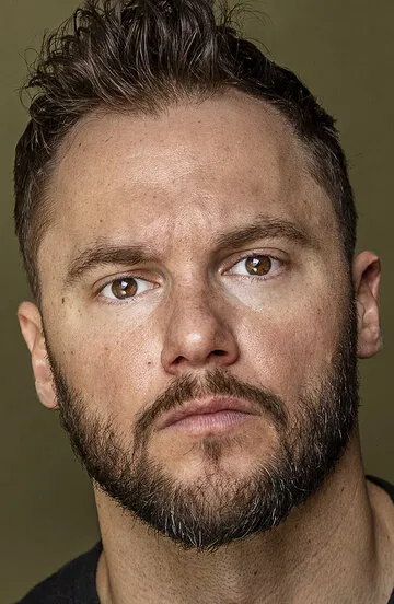 Фотография актёра Дэннис Андрес