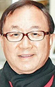 Фотография актёра Майкл Хуэй