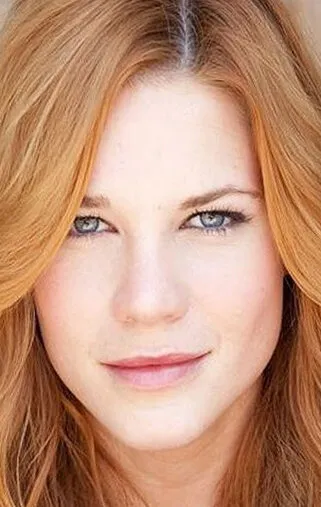 Фотография актёра Кортни Хоуп