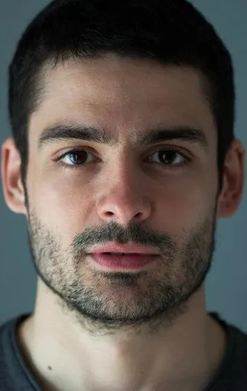 Фотография актёра Нико Ромеро