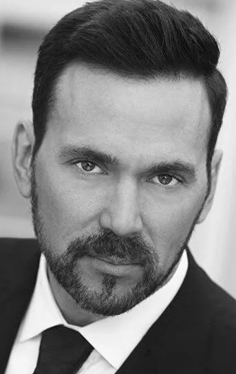 Фотография актёра Джейсон Дэвид Фрэнк