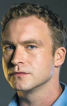 Фотография актёра Дэн Петрониевич