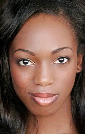 Фотография актёра Энука Окума