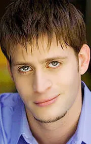 Фотография актёра Гаретт Бравит