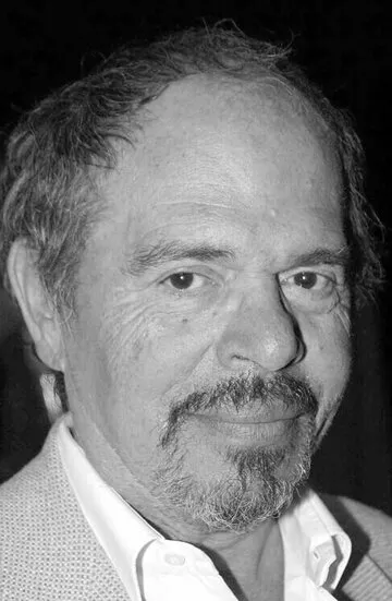 Фотография актёра Тикки Ольгадо