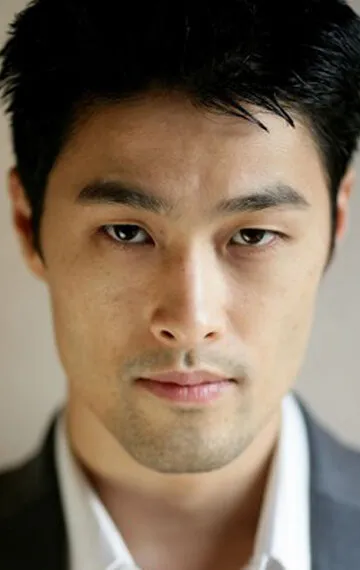 Фотография актёра Джонни Нгуен