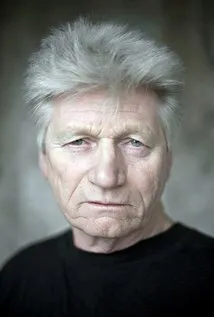 Фотография актёра Рэйнер Буртон