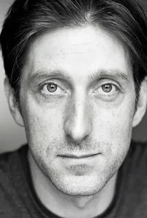 Фотография актёра Стюарт Локвуд